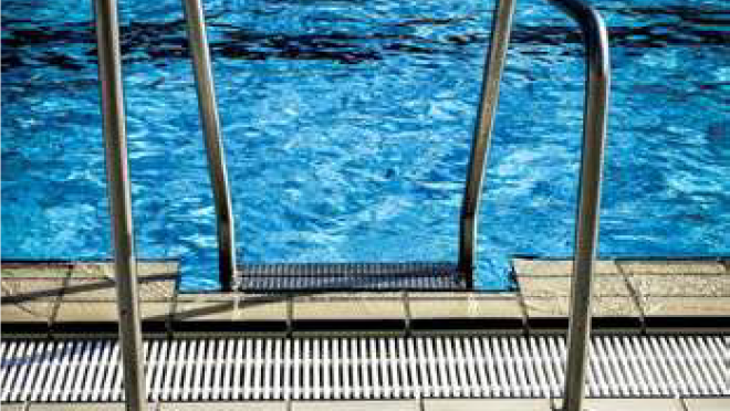 Le scalette di accesso in piscina – UNI EN 13451-2